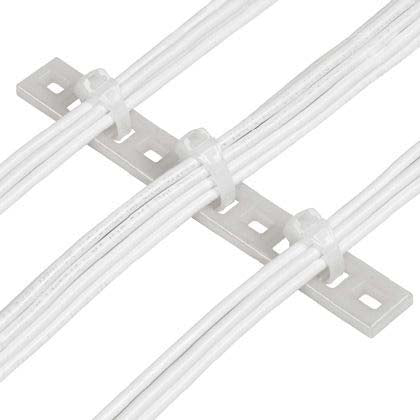 Panduit - Befestigungssockel und -element für Kabelbinder Befestigungsleiste MTP5H-E6-C 5 Bündel für M-H − 100 Stück