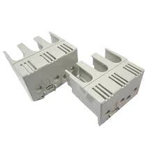 Mitsubishi Electric - Phasentrennung für Leistungsschalter Klemmenabdeckung BTC-05SV3 − 1 Stück by Mitsubishi Electric
