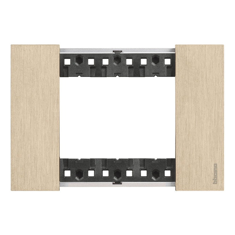 Legrand (BT) - Abdeckrahmen KA4803ZW 3-modulig