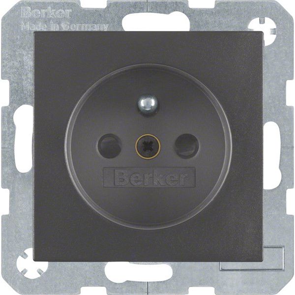Berker - Steckdose m.Schutzkontakt 6768761606 B.1/B