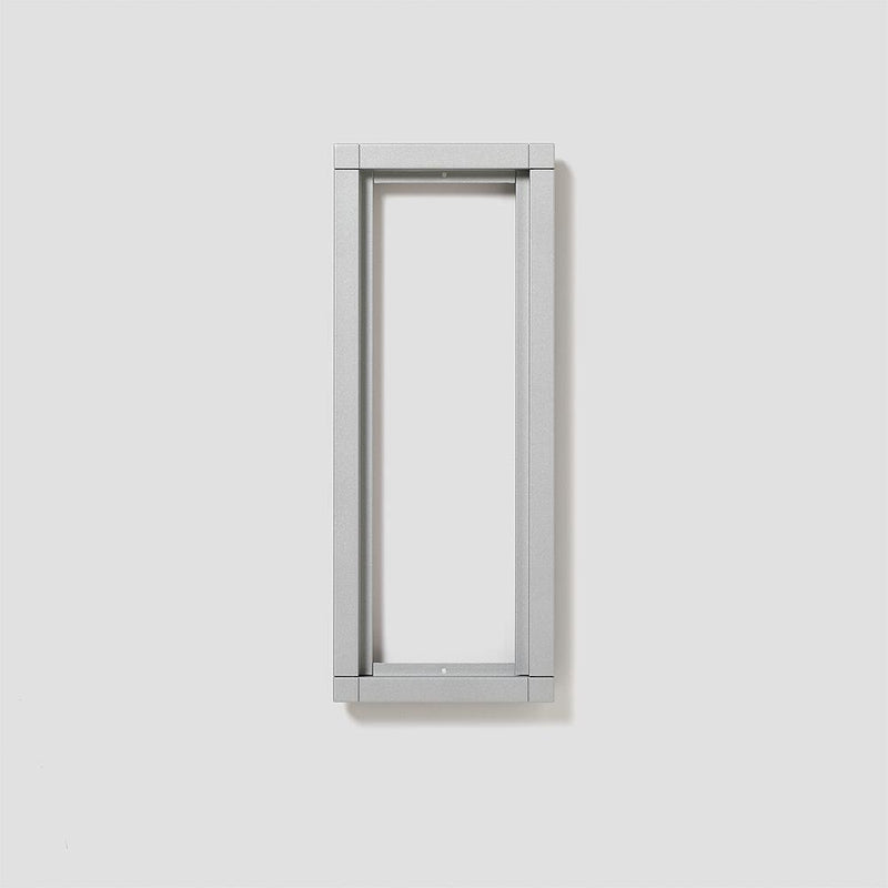 Siedle&Söhne - Montageelement für Türstation Kombirahmen KR 611-3/1-0 SM sil/met