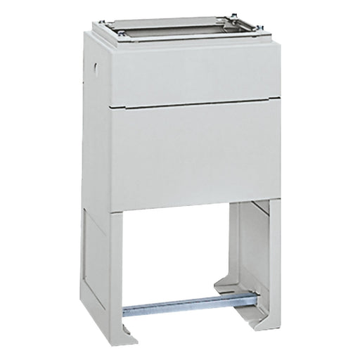 Schneider Electric - Sockel/Sockelelement (Schaltschrank) Polyester-Sockel NSYZHPLA74G 900mm, B750xT420mm