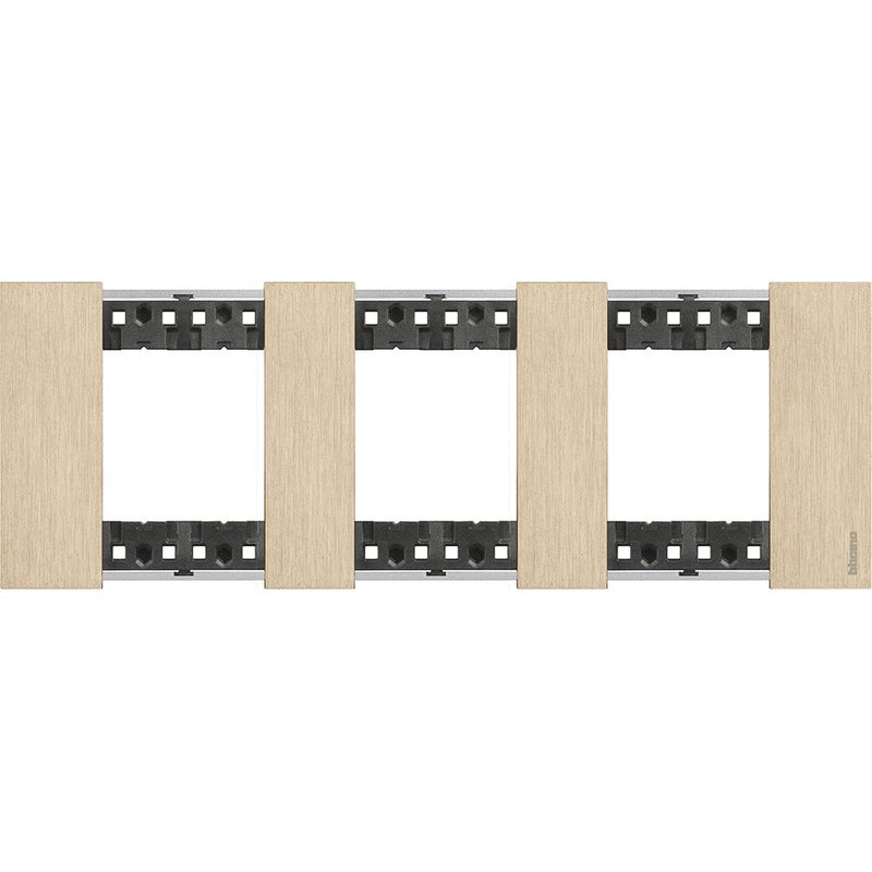 Legrand (BT) - Abdeckrahmen KA4802M3ZW 3x2-modulig