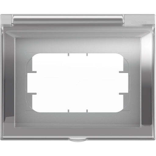 Legrand (BT) - Abdeckrahmen Abdeckung 26603 für AX/LL IP44 3-Mod