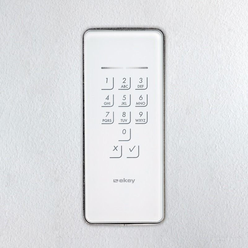 Ekey (AT) - Aufputzgehäuse für Unterputzgerät Montagerahmen 101715 KP IN GL IP54 ws