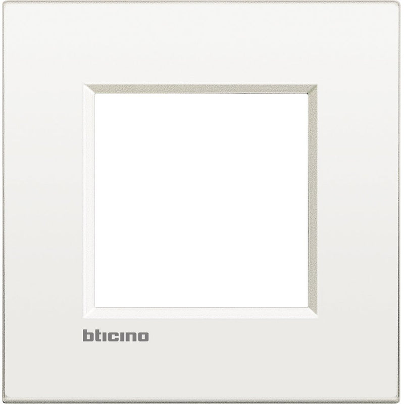 Legrand (BT) - Abdeckrahmen Air Europe Rahmen 1-fach LNE4802BN weiß
