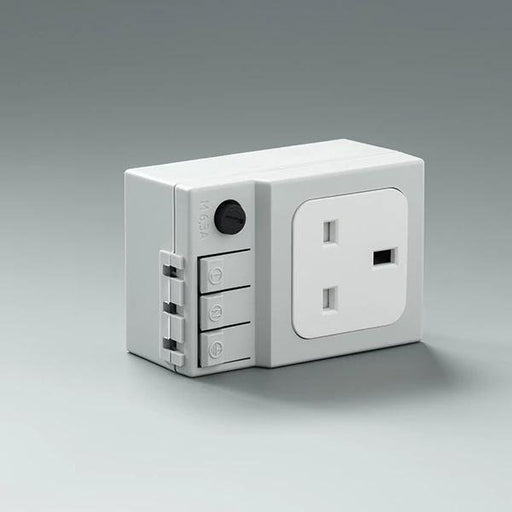 nVent Hoffman - Steckdose Reiheneinbau Steckdose mit Sicherung UK LPS10UK